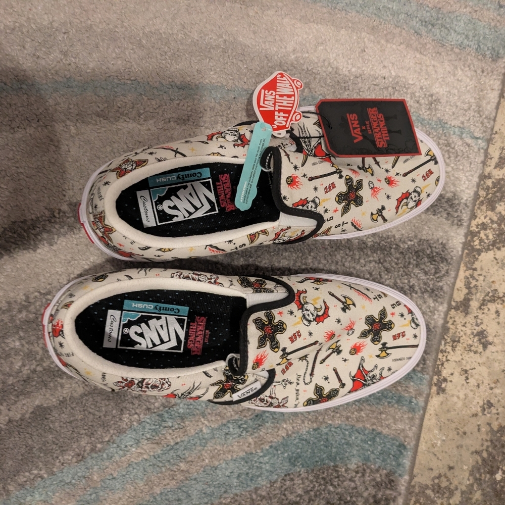 Vans 2022 Stranger Things Men's 8 - Picture 3 of 10